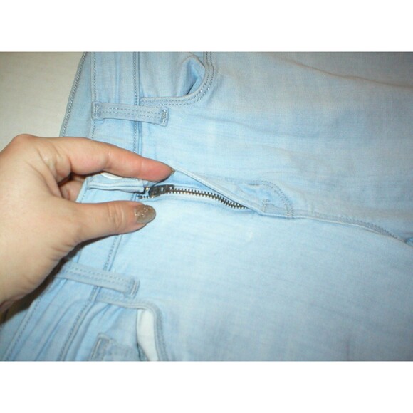 New $325 Designer J Brand Jeans Womens 28 Stepped Back Light Blue White Catalina - Picture 3 of 7